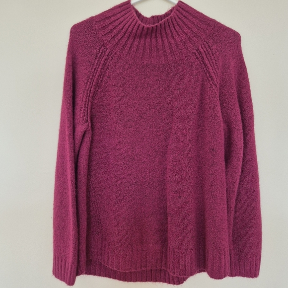 Jones New York Women’s Fuchsia Round Neck Sweater – Size XL - Picture 2 of 6